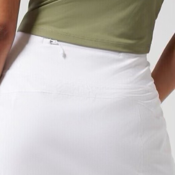 NWOT Athleta Run With It Skort 14 inches Color White women’s XL - Picture 6 of 14